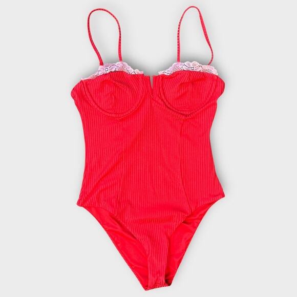 Beach Riot Scarlet One Piece Size Small - Picture 8 of 13